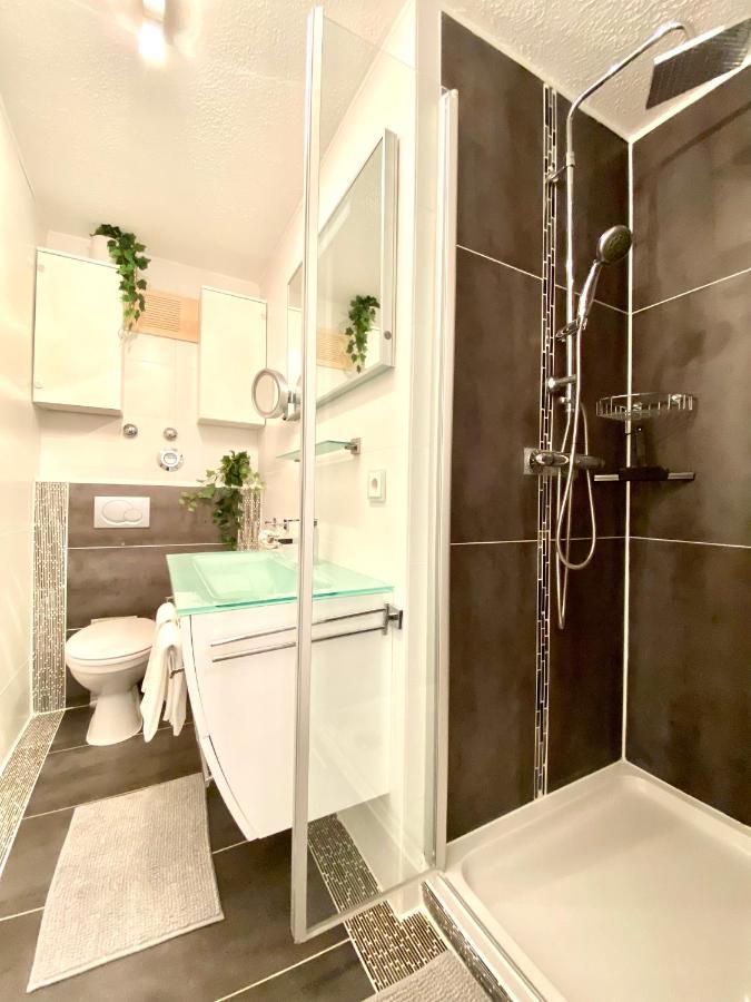 Butler Family & Friends Mit Hund Apartamento