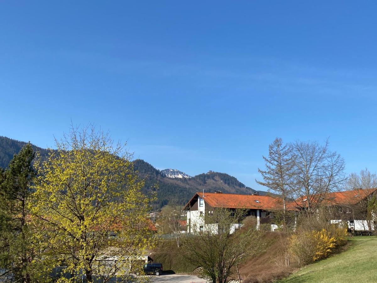 Butler Family & Friends Mit Hund Apartment Fussen